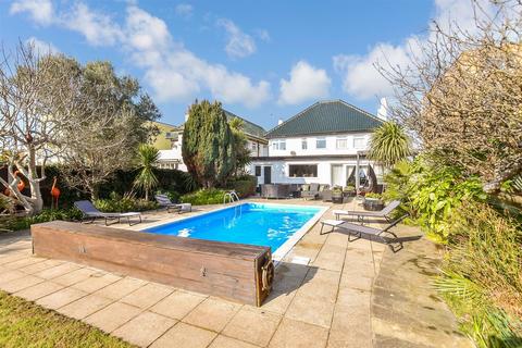 5 bedroom detached house for sale, Palm Bay Avenue, Margate, Kent