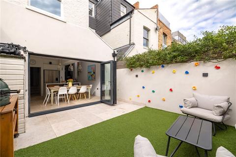 25 Allestree Road, London, SW6 6AD