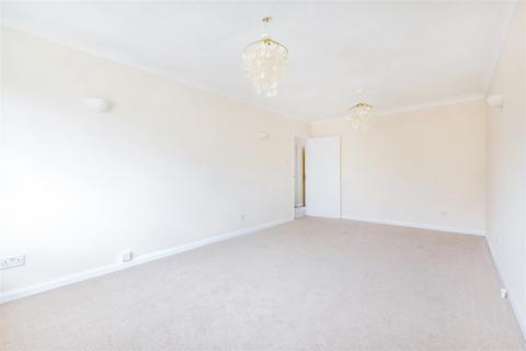 2 bedroom flat to rent, Reigate Road, Brighton