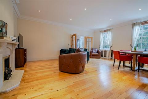 2 bedroom apartment to rent, Heronsbrook, Ascot