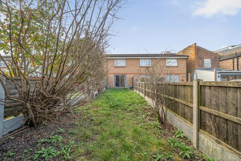 3 Fleet Terrace, London, SE6 2EB