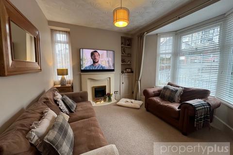 4 bedroom terraced house for sale, Aberrhondda Road Porth - Porth