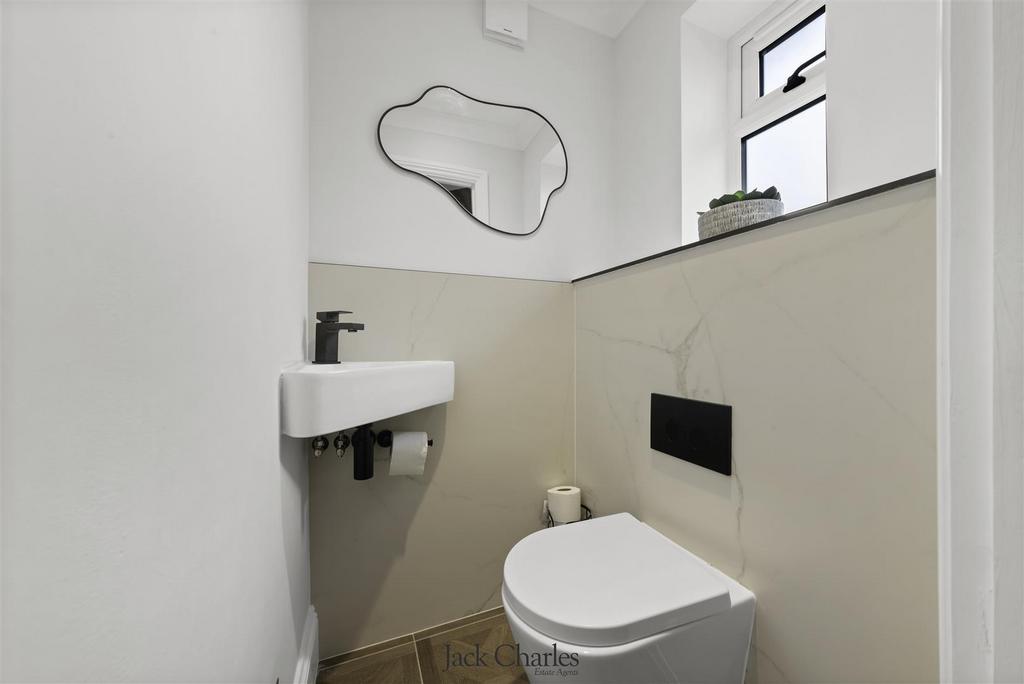 19 Kiln Way-33.JPG