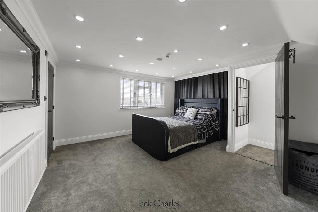 19 Kiln Way-5.JPG