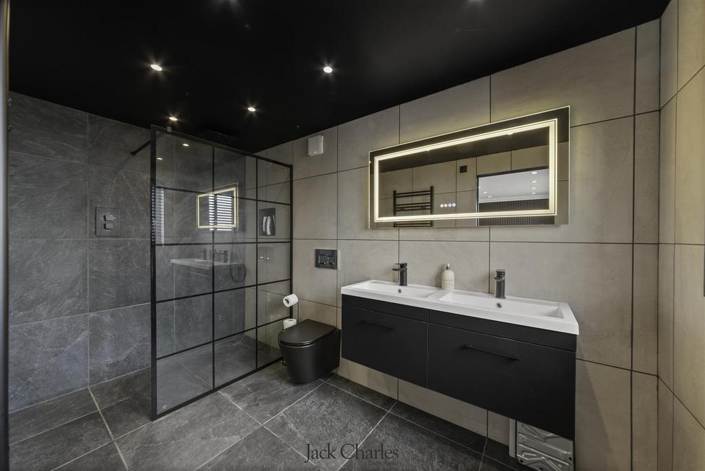 19 Kiln Way-8.JPG