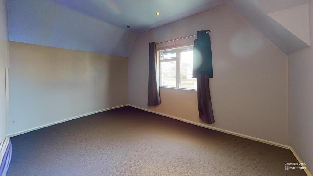 32-Newall-Avenue-Bedroom-Defurnished.jpg