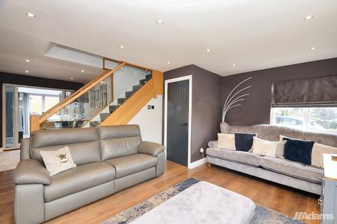 3 bedroom detached house for sale, Martindale Grove, Beechwood