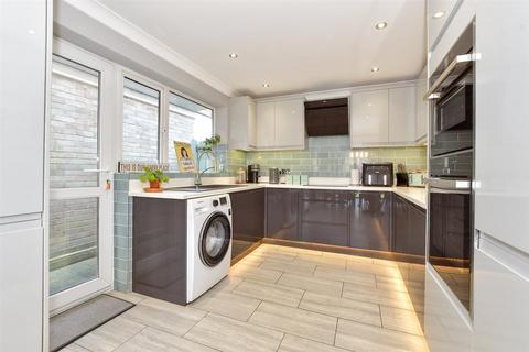 3 bedroom detached house for sale, Douglas Close, Broadstairs, Kent