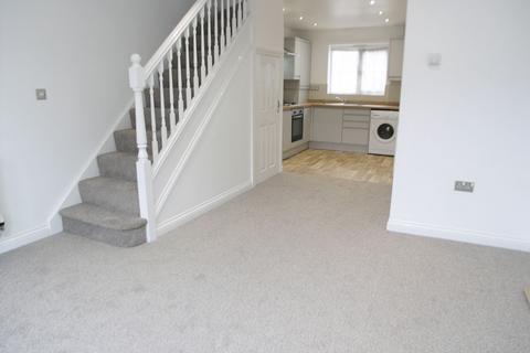 2 bedroom terraced house to rent, High Street, Brierley Hill DY5