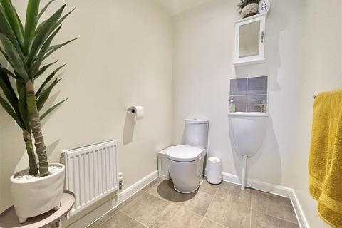 33 Abbott Way, Whetstone, Leicester, LE8 6RA