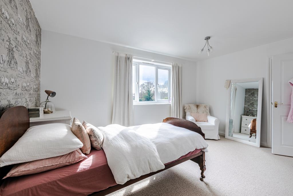 Bedroom4