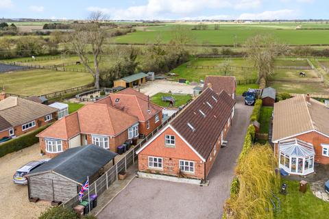 5 bedroom bungalow for sale, Vicarage Lane, Helpringham, Sleaford, Lincolnshire, NG34