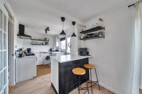 16 Bruthwaite Green, Bedford, MK41 0NH