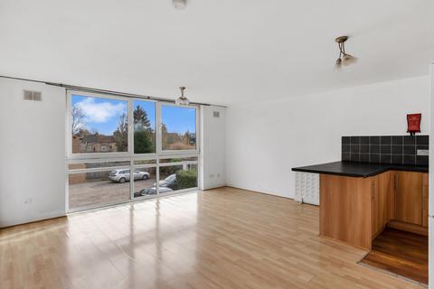 2 bedroom flat for sale, Stanley House, Hainault Road, Leytonstone, E11