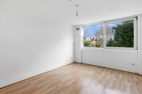 2 bedroom flat for sale, Stanley House, Hainault Road, Leytonstone, E11