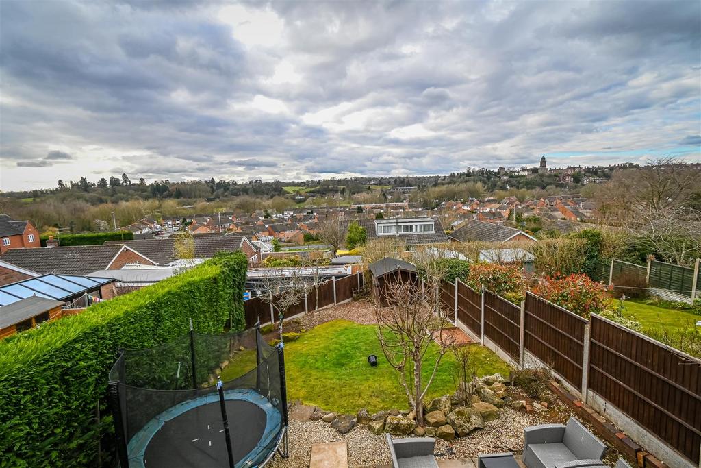 15 St James Drive-12.jpg