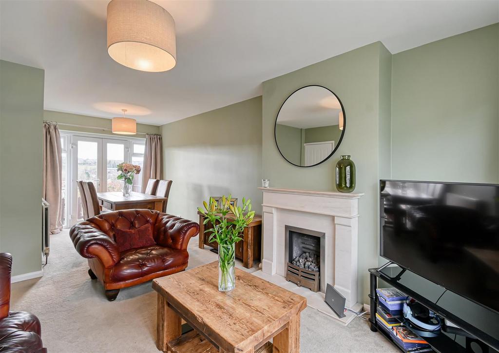 15 St James Drive-04.jpg