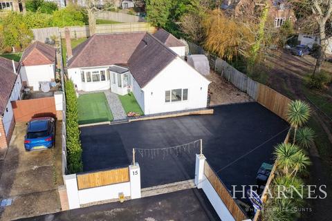 Oak Close, West Parley, Ferndown, BH22
