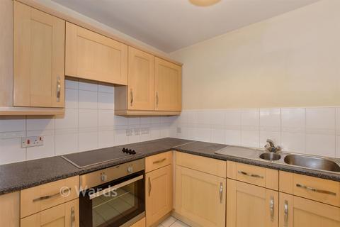 2 bedroom ground floor flat for sale, McKenzie Court, Maidstone ME14
