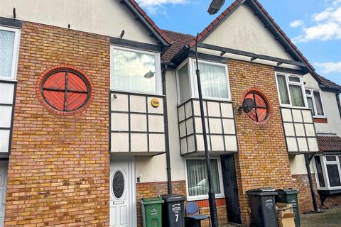 3 bedroom terraced house for sale, Wiltshire Close, Dartford, Kent