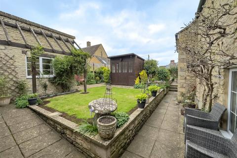 4 bedroom detached house for sale, Queen Street, Witney OX29