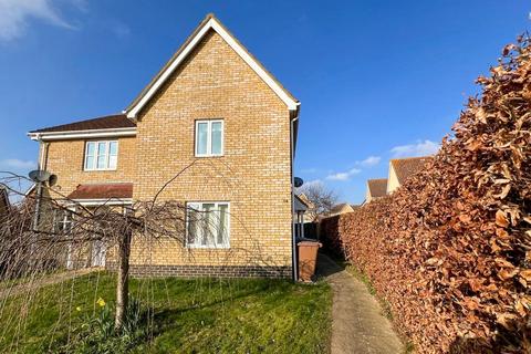 2 bedroom semi-detached house to rent, Oxford Drive, Hadleigh, IP7