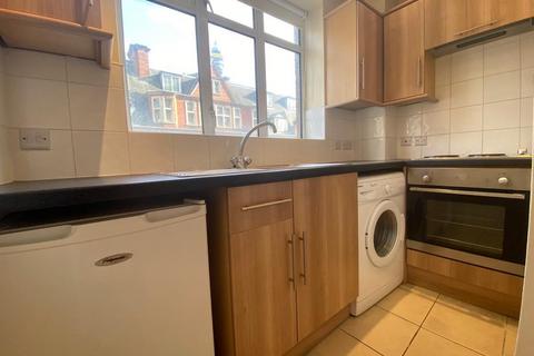 Studio to rent, Euston Road, London