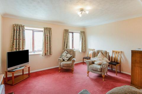 2 bedroom apartment for sale, Westerdale Court, York