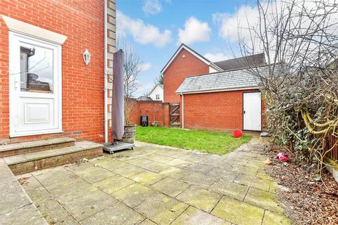 4 bedroom detached house for sale, Greens Farm Lane, Billericay CM11