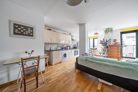 2 bedroom flat for sale, Hanover Court, 5 Stean Street, London, E8