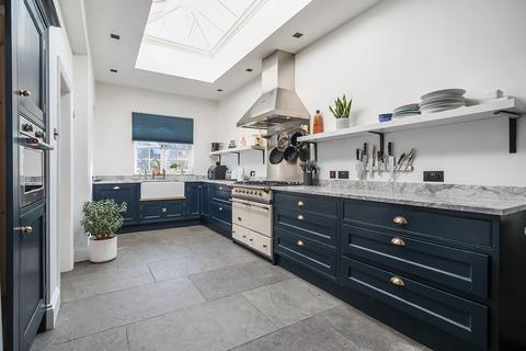 4 bedroom detached house for sale, Bassett Wood Drive, Southampton SO16