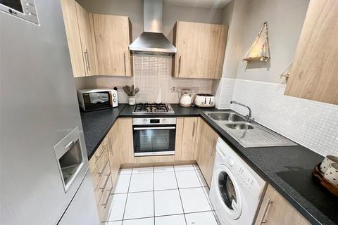 1 bedroom apartment for sale, Snitterfield Drive, Shirley, Solihull