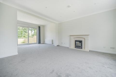 4 bedroom detached house to rent, Barnes Close, Romsey SO51