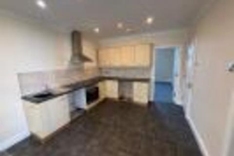 1 bedroom flat to rent, Weston Road, Runcorn WA7