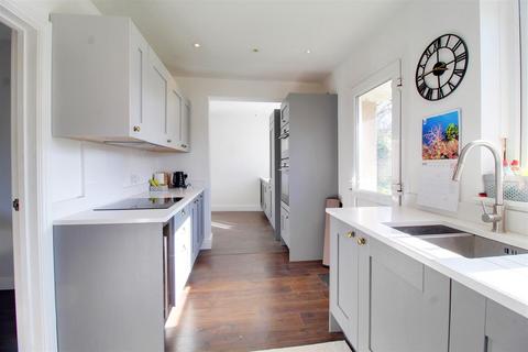 79 Dellsome Lane, Welham Green, Hatfield, AL9 7NE