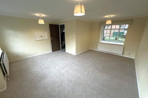 3 bedroom detached house to rent, Pastures Mead, Uxbridge, Hillingdon, UB10