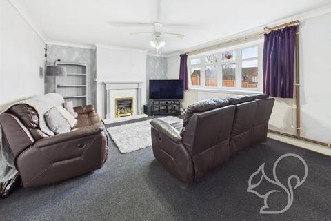 4 bedroom end of terrace house for sale, Woodhall Close, Sudbury