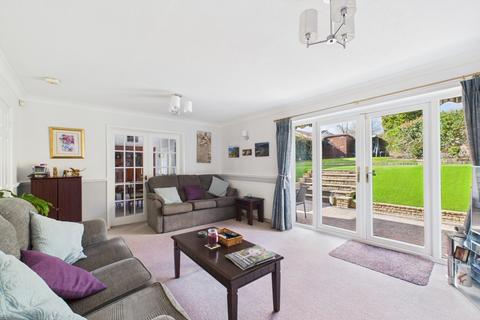 4 bedroom detached house for sale, Cotefield Drive, Leighton Buzzard, Bedfordshire, LU7