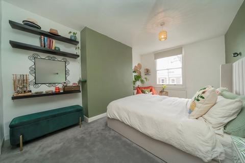 2 bedroom maisonette for sale, Gaisford Street, London NW5