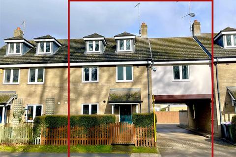 4 bedroom terraced house for sale, Woodside, Stamford, PE9 2NZ