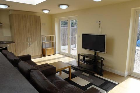 10 bedroom terraced house to rent, Westbury Street, Derby DE22
