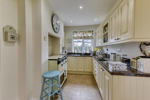 3 bedroom semi-detached house for sale, 3 Linden Lea, Finchfield, Wolverhampton, WV3 8BH