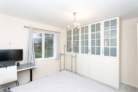 54 Farthing Close, Watford, WD18 0BT