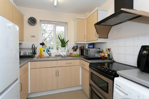 54 Farthing Close, Watford, WD18 0BT