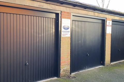 Garage to rent, The Drive, London SW20