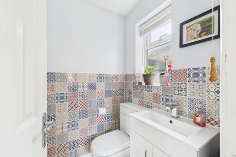 24 Great Grove, Abbeymead, Gloucester, GL4 4QT