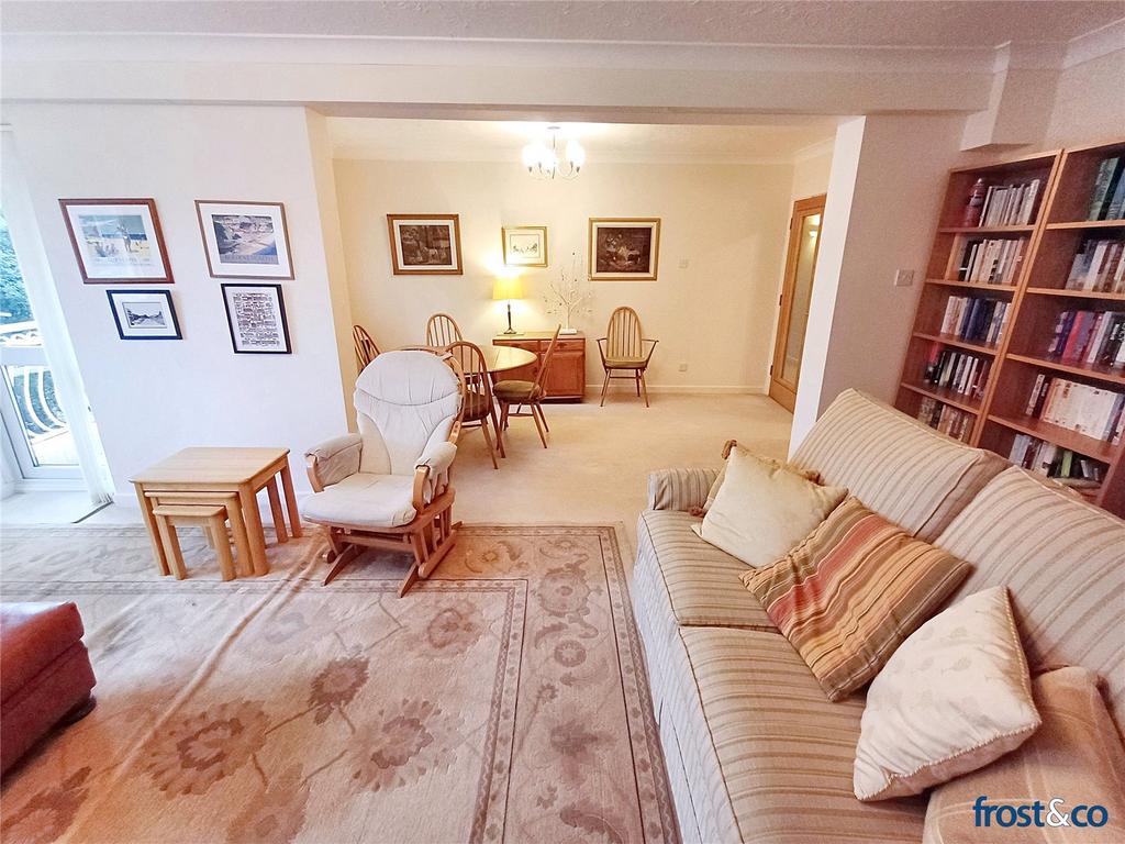 Living/Dining Room