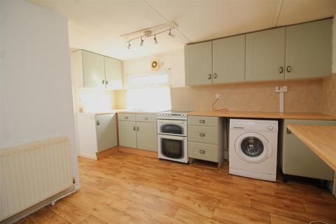 2 bedroom park home for sale, Keys Park, Parnwell, Peterborough