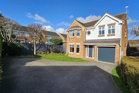 4 bedroom detached house for sale, Dove Close, Bingham
