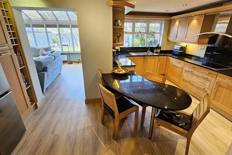 4 bedroom detached house for sale, Dove Close, Bingham
